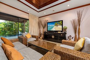 Villa Toba by Tropiclook