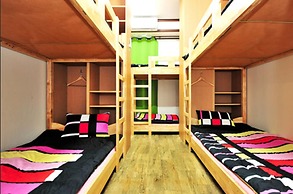 Jarasum Guesthouse - Hostel