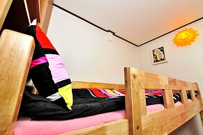 Jarasum Guesthouse - Hostel