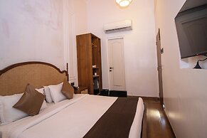 Gulf Hotel Colaba