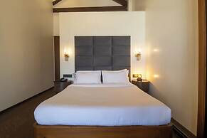 Gulf Hotel Colaba