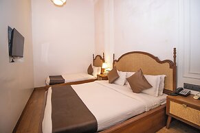 Gulf Hotel Colaba