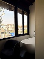 Gulf Hotel Colaba