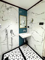 Gulf Hotel Colaba