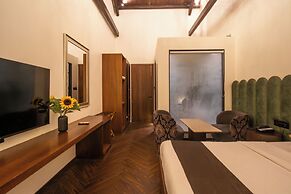 Gulf Hotel Colaba