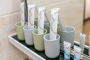 Locals Boutique Apartment Huafa Plaza 23