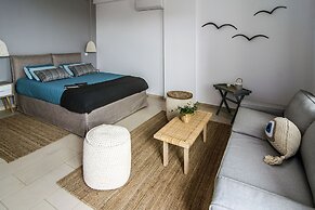 Syros Wellness Luxury Suites