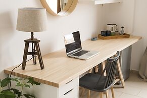 Syros Wellness Luxury Suites