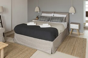 Syros Wellness Luxury Suites