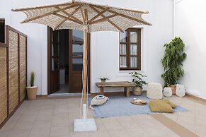 Syros Wellness Luxury Suites
