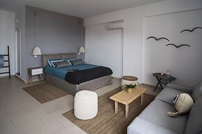 Syros Wellness Luxury Suites