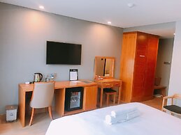 Imperial Saigon Hotel