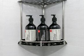 Locals Boutique Apartment Huafa Plaza 24