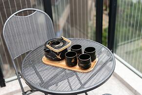 Locals Boutique Apartment Huafa Plaza 24