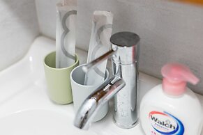 Locals Boutique Apartment Huafa Plaza 24