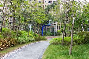 Locals Boutique Apartment Huafa Plaza 25