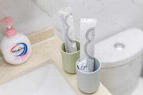 Locals Boutique Apartment Huafa Plaza 26