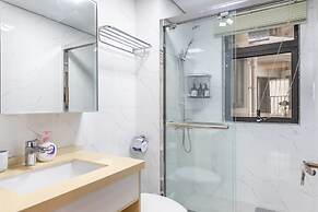 Locals Boutique Apartment Huafa Plaza 26