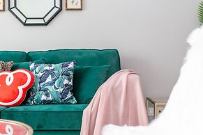 Locals Boutique Apartment Huafa Plaza 28