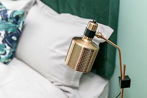 Locals Boutique Apartment Huafa Plaza 28