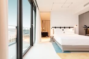 KPM Hotel & Residences