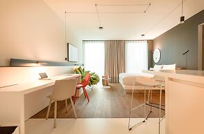 KPM Hotel & Residences