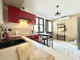 Home 12 
