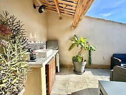 Home 12 