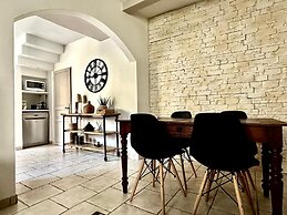 Home 12