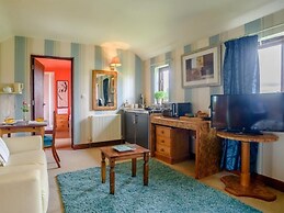 Cornfields Hotel & Restaurant