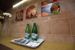 Elegant Apartment Market Square