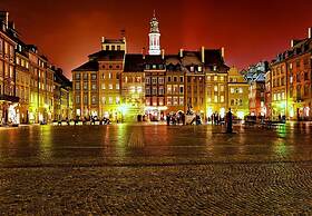 Elegant Apartment Market Square