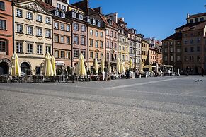 Elegant Apartment Market Square