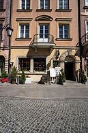 Elegant Apartment Market Square