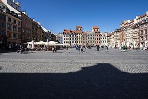 Elegant Apartment Market Square