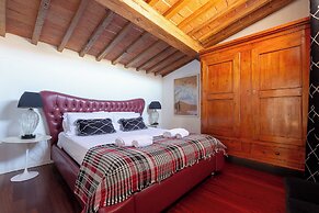 Elegant Duomo apartment