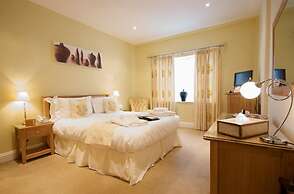 St Giles House Hotel