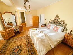 St Giles House Hotel