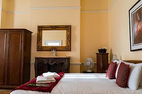 St Giles House Hotel