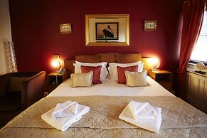 St Giles House Hotel