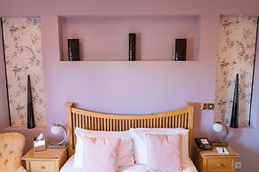 St Giles House Hotel