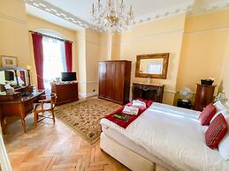 St Giles House Hotel