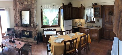 Arahova Cozy Apartment