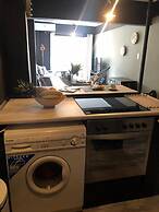 Home Plus Psirri Apartment