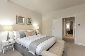 Imperial Suite in Swiss Cottage