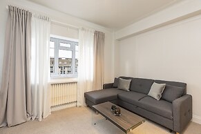 Grand Swiss Cottage Apartment