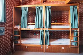 Sagres Sun Stay - Surf Camp & Hostel