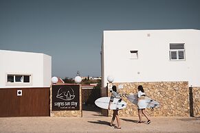 Sagres Sun Stay - Surf Camp & Hostel
