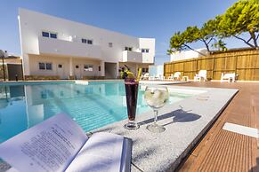 Sagres Sun Stay - Surf Camp & Hostel