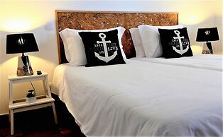 Sagres Sun Stay - Surf Camp & Hostel